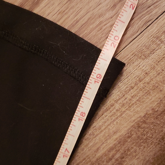 Lululemon Reversible Capris - Picture 6 of 8